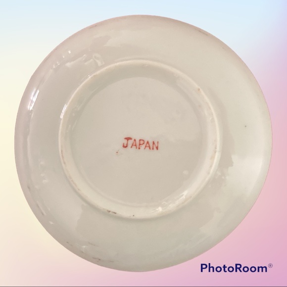 Set of 5 Vintage English Tea Cups and Saucers made in Japan. - Picture 8 of 13